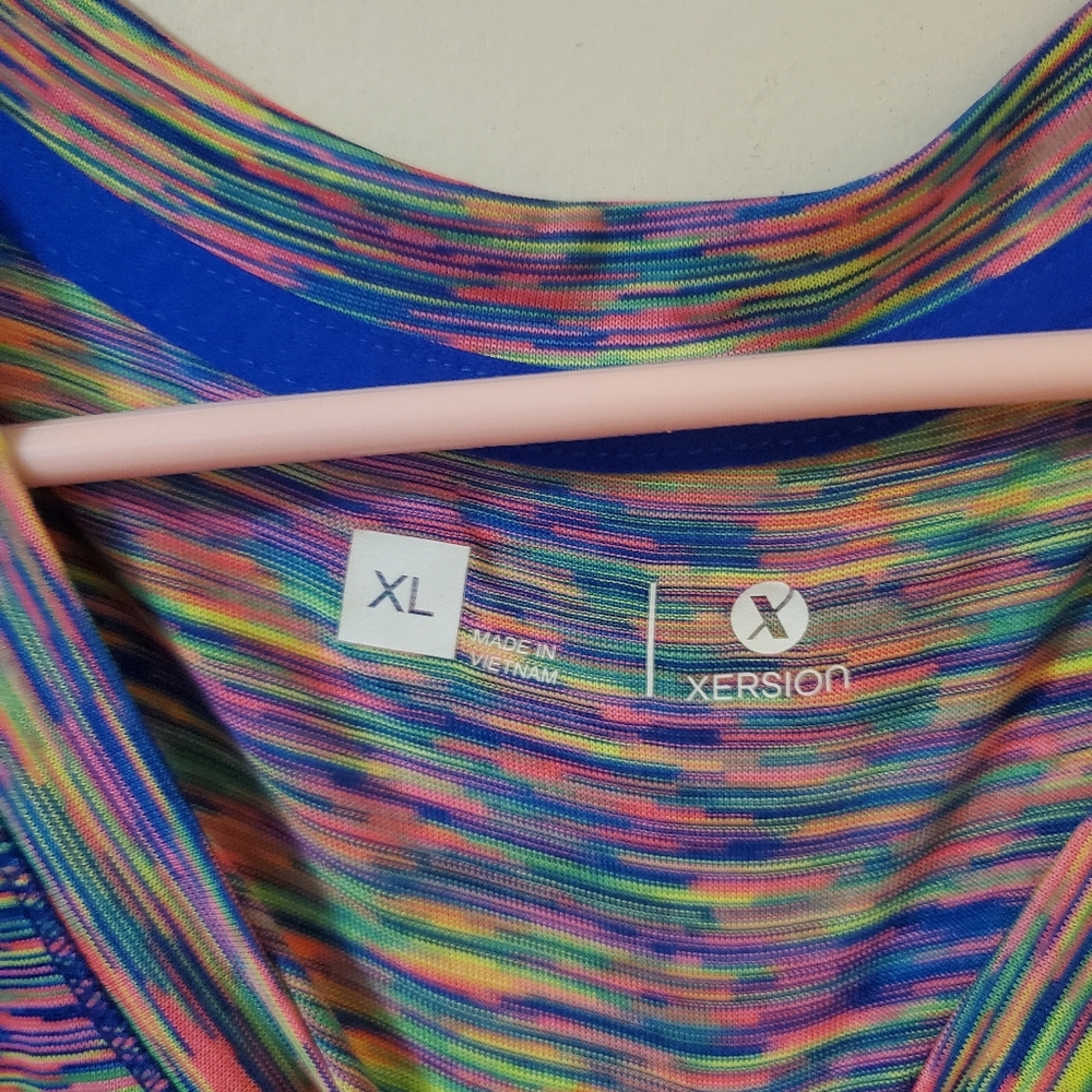 Rainbow work out top - Picture 2 of 3